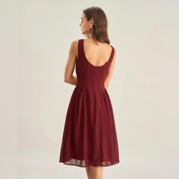Wine Red Chiffon Sleeveless Midi Dress - Picture 5 of 6